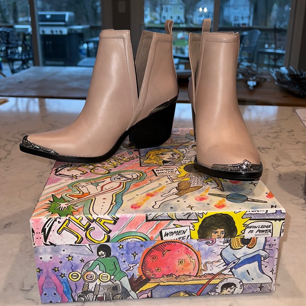 Jeffrey Campbell